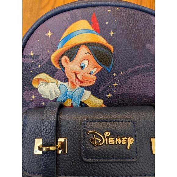 NWT Disney Pinocchio Jiminy Cricket Wondapop Pebbled Faux Leather Mini Backpack - Picture 2 of 7